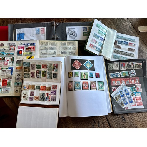 593 - A very  large collection of mainly world stamps.