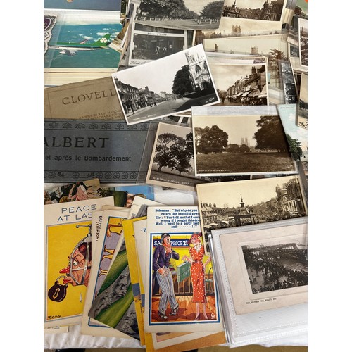 757 - A large collection of over 1200, 20thC postcards to include landmarks and scenes of Beverley (69), H... 