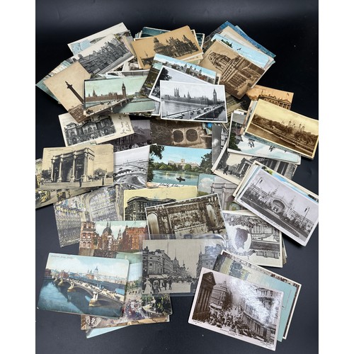 757 - A large collection of over 1200, 20thC postcards to include landmarks and scenes of Beverley (69), H... 