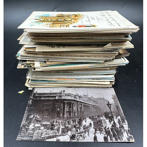 757 - A large collection of over 1200, 20thC postcards to include landmarks and scenes of Beverley (69), H... 