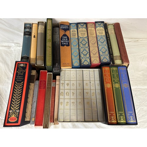 801 - Folio Society. Jane Austen boxed set of 7 novels, with H. G. Wells Classics of Science Fiction 3
vol... 