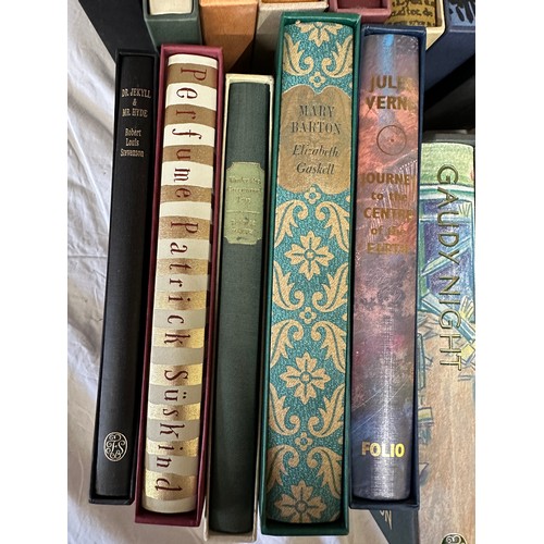 803 - Folio Society. Sayers, Dorothy L. Crime Collection. 5 vols in slipcase. Folio Society 1998;
Nesbit, ... 