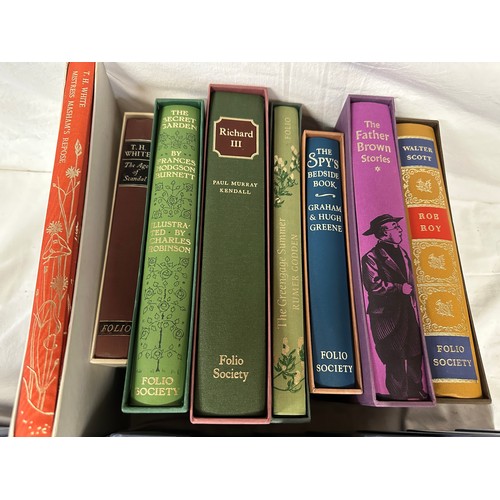 806 - Folio Society. A History of England 12 volumes, all in slip cases) together with 8 other Folio books... 