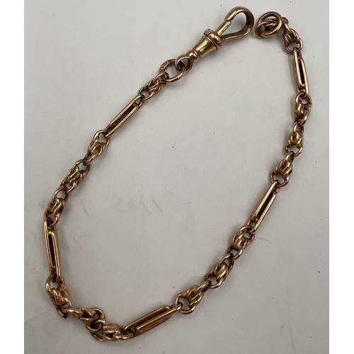 442 - A 9 carat gold chain bracelet with clip fastening. Weight 8.7gm. 19.5cm l.