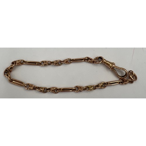 442 - A 9 carat gold chain bracelet with clip fastening. Weight 8.7gm. 19.5cm l.