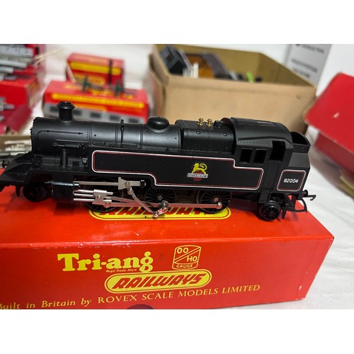 815 - A large quantity of Tri-ang railway Locomotives, Wagons and accessories to include R3 Electric Goods... 