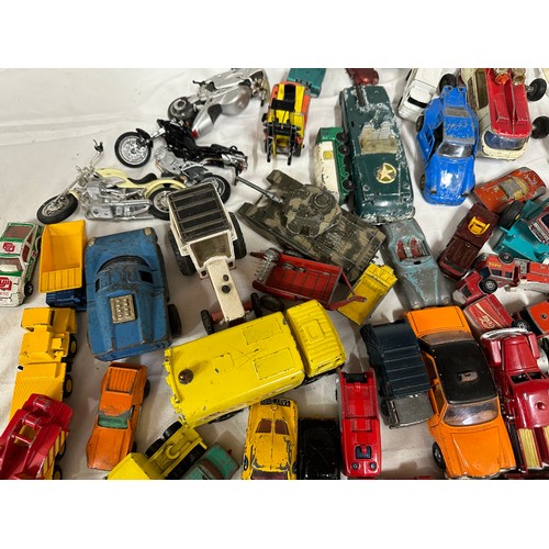 812 - A large quantity of diecast toys to include mostly Corgi and Matchbox vehicles, some Dinky, Tonka, M... 