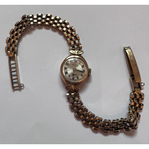 526 - A 9ct gold Rotary ladies wristwatch on 9ct gold bracelet. Approx. 13.8gm.