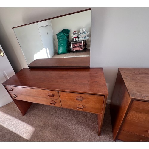 8 - A mid 20thC Stag part bedroom suite to include dressing table with mirror, 118cm w x126cm h x 47cm d... 