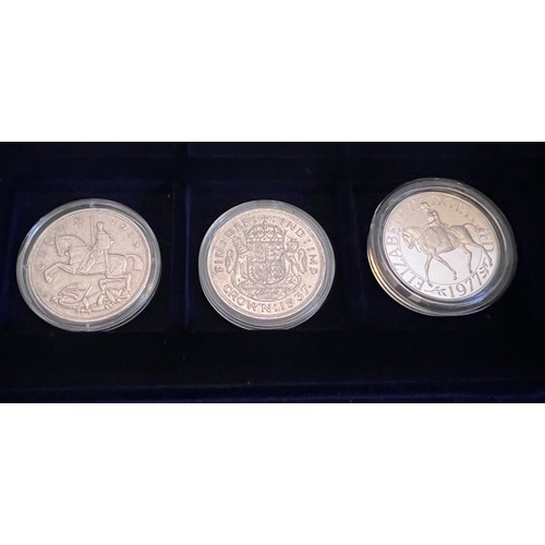 631 - Coins to include commemorative crowns, 1935, 1977 and 1837 with a 1937 and 1935 certificate, a 2006 ... 