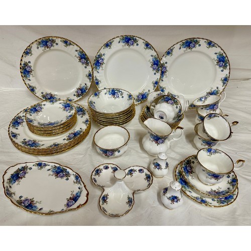 162 - Royal Albert Moonlight bone china to include 8 dinner plates 26cm d, 8 cereal dishes, 8 tea plates 1... 