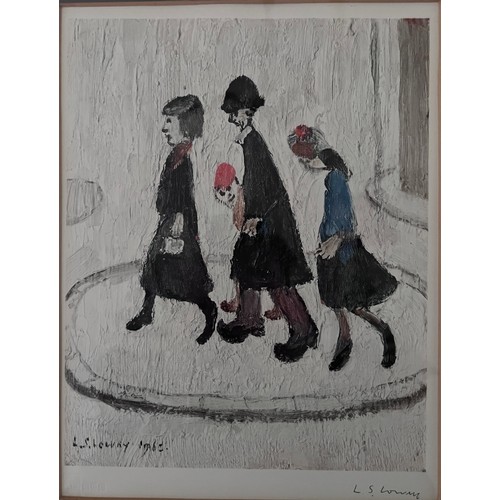 Laurence Stephen LOWRY (1887-1976) 'The Family'
Limited edition print, signed in biro. Fine Art Trade Guild blind stamp (KDF), image size 26.5 x 21cm, frame size 58 x 43cm.