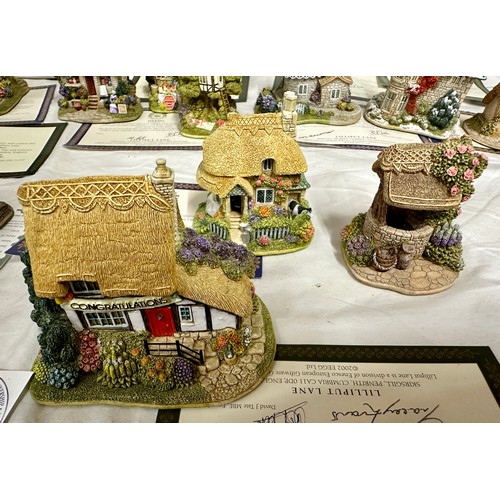 200 - Lilliput models to include Queens Diamond Jubilee 2012 Limited Edition 871/1500, Walton Lodge, Meado... 