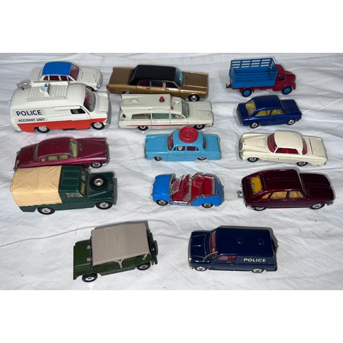 837 - Corgi and Dinky diecast vehicles to include Dinky 135 Triumph 2000, Dinky 343 Dodge, Corgi Lincoln C... 