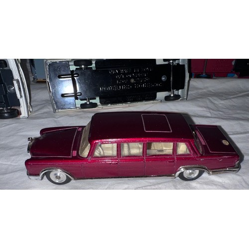 837 - Corgi and Dinky diecast vehicles to include Dinky 135 Triumph 2000, Dinky 343 Dodge, Corgi Lincoln C... 