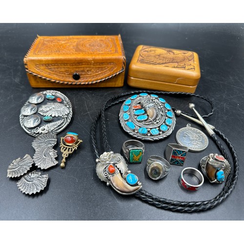 402 - Collection of Navajo style silver jewellery to include belt buckle with turquoise stones approx. 7.5... 