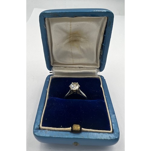 369 - An 18 carat white gold ring set with solitaire diamond, Size I/J, weight 2.4gm. Approximate diamond ... 