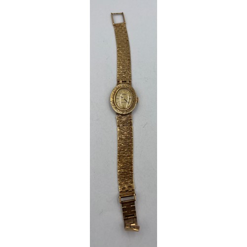 536 - A 9 carat gold cased ladies Rolex wristwatch with 9ct gold bracelet. 16cm l. Total weight 25.4gm.