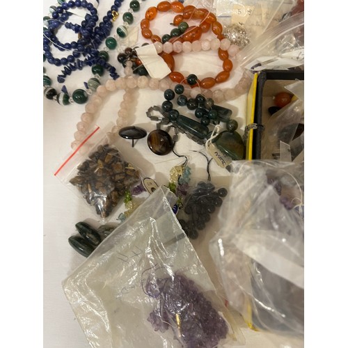 399 - Two boxes of vintage hardstone beads, necklaces etc to include moss agate, amethyst, malachite etc.