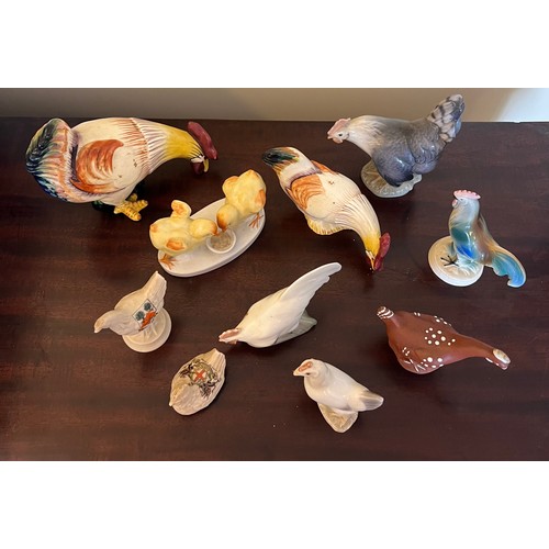 204 - Ten various vintage ceramic chickens and cockerels to include Carlton ware, Royal Copenhagen, Wedgwo... 