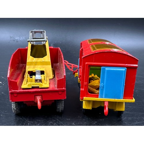 842 - Corgi toys No. 1121 Chipperfield's Circus Crane Truck together with Chipperfield's animal circus cag... 