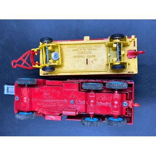 842 - Corgi toys No. 1121 Chipperfield's Circus Crane Truck together with Chipperfield's animal circus cag... 