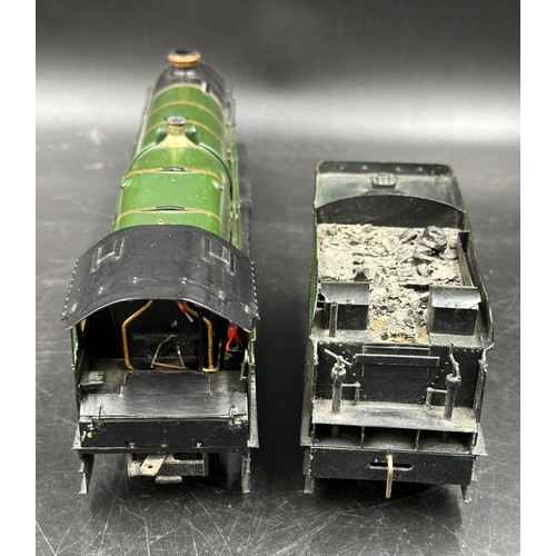 822 - A Finescale O Gauge GWR King John 6026 Class 4-6-0 Locomotive and Tender in 'Great Western' green wi... 