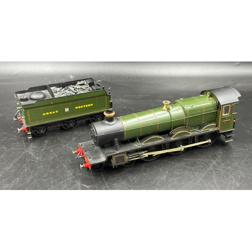 825 - A GWR 4951 0 gauge Llangedwyn Hall Locomotive and Tender in 'Great Western' green with brass name an... 