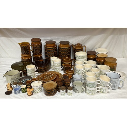 249 - A large quantity of Hornsea Pottery, various patterns to include 2 large storage jars 20cm h (one co... 