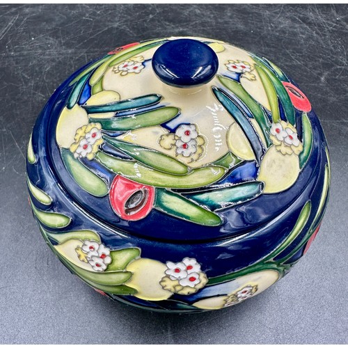 252 - Moorcroft pot with cover. Trial piece dated 10/8/15. Height approx 10cm.