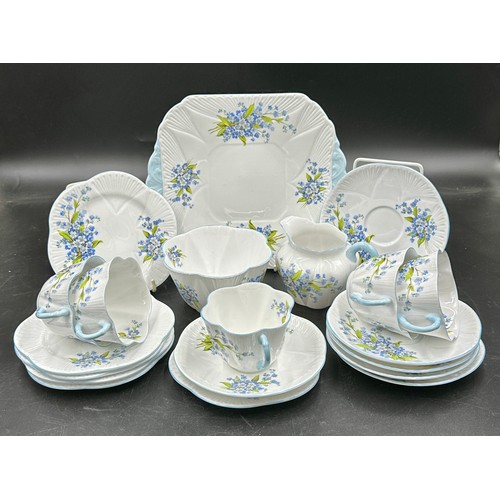 244 - Shelley Forget-Me-Not pattern no. 2394 - twenty pieces to include 5 x cups, 6 x saucers, 6 x side pl... 