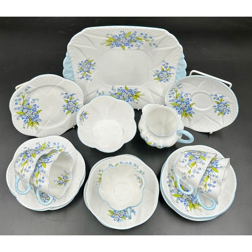 244 - Shelley Forget-Me-Not pattern no. 2394 - twenty pieces to include 5 x cups, 6 x saucers, 6 x side pl... 