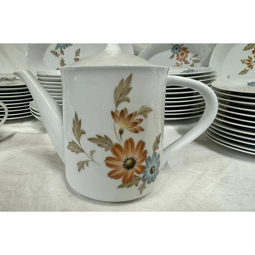 243 - Noritake part dinner/tea service to include 2 oval meat dishes, largest approx. 40cm l, lidded turee... 