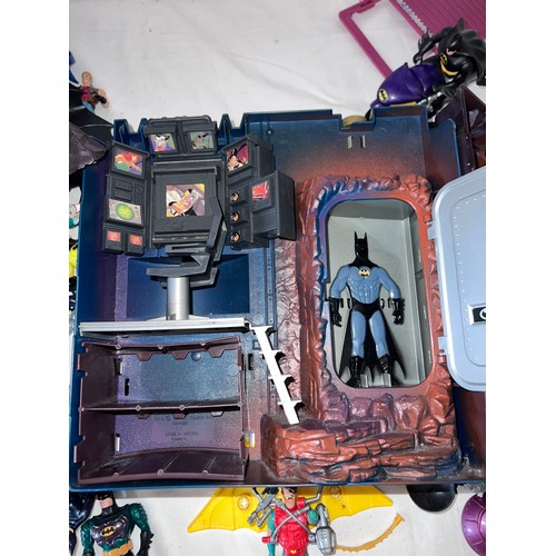 1117 - A large collection of mostly original Kenner Batman figures to include, Ertl diecast Batmobile vehic... 