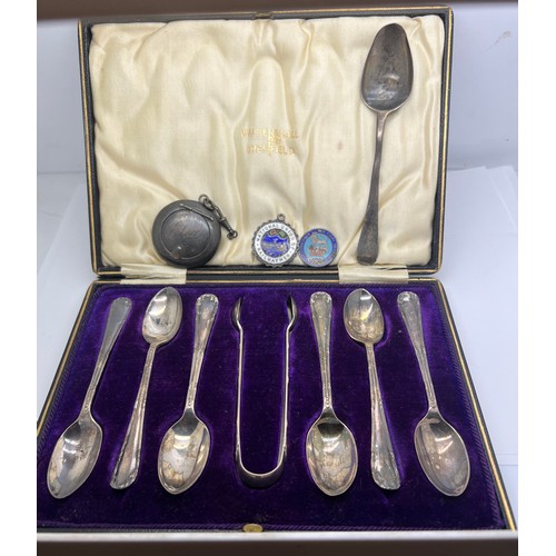 933 - Silver etc to include boxed silver spoons with tongs, single Georgian teaspoon, Chester silver powde... 