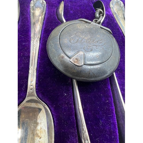 933 - Silver etc to include boxed silver spoons with tongs, single Georgian teaspoon, Chester silver powde... 