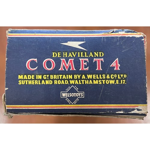 1151 - A boxed English Welsotoys tinplate De Havilland Comet 4 'B.O.A.C' aeroplane, circa 1950, with fricti... 