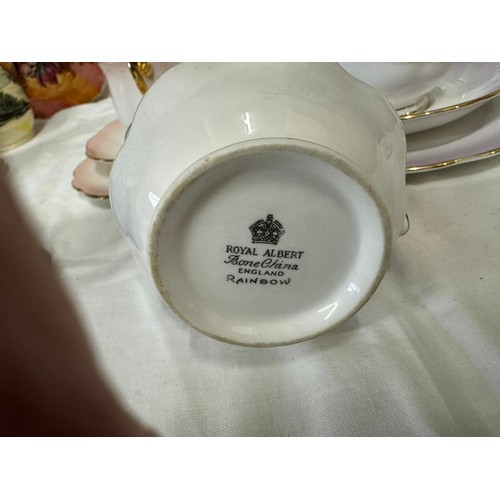 206 - A miscellany of ceramics to include a part Royal Albert 'Rainbow' tea service, part Royal Albert 'Co... 