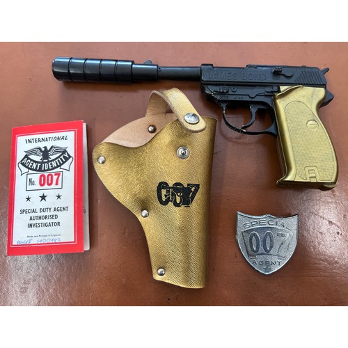 1152 - James Bond Lone Star 100 Shot Repeater Cap Toy Pistol with silencer, lone star Special 007 Agent chr... 