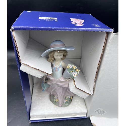 217 - A boxed LLadro Society 1999 figurine A Wish Come True 7676.