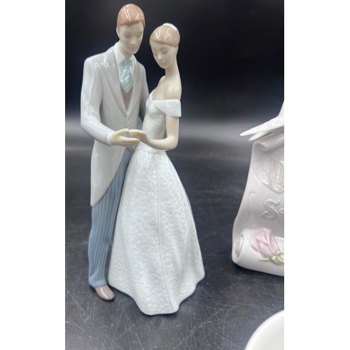 223 - Lladro to include 8107 Together Forever, 22cm h, Lladro Society members plaque, Collectors Society p... 