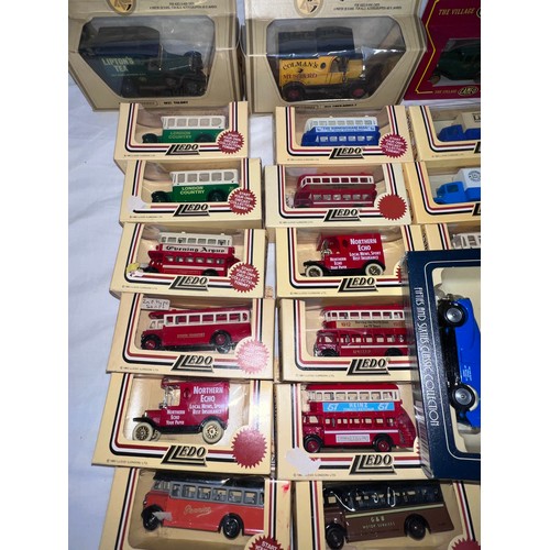 1160 - A collection of boxed Lledo models of buses & vehicles to include Days Gone, Models of Yesteryear, P... 