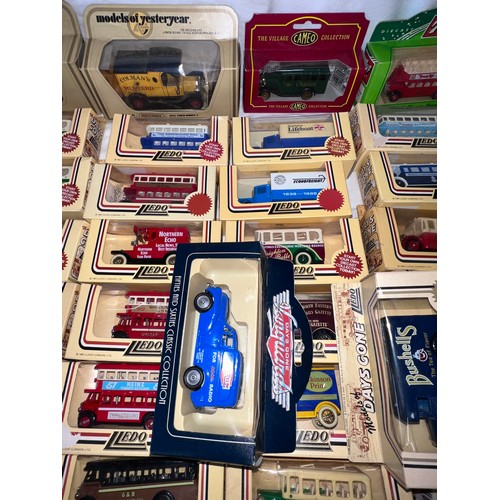 1160 - A collection of boxed Lledo models of buses & vehicles to include Days Gone, Models of Yesteryear, P... 