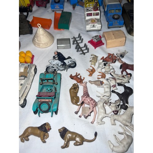 1162 - Diecast toys comprising Corgi, Dinky, Britains, Lesney, Matchbox etc to include Corgi 109 W.B. Lions... 