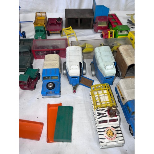 1162 - Diecast toys comprising Corgi, Dinky, Britains, Lesney, Matchbox etc to include Corgi 109 W.B. Lions... 