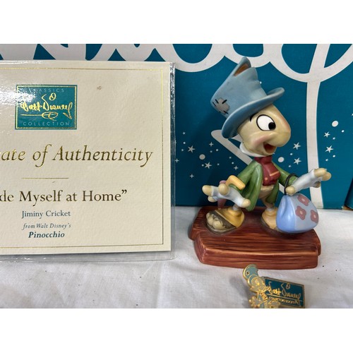A Collection of 7 Walt Disney Classics Collection figures