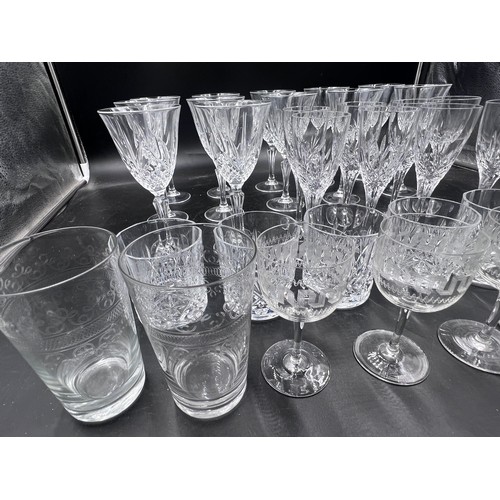 287 - A collection of glass to include champagne flutes, wine glasses, whisky tumblers etc. approx 34 piec... 