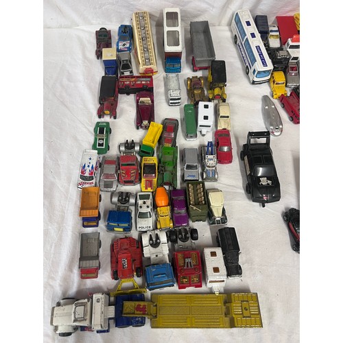 1144 - A large collection of diecast toys to include Matchbox, Corgi, Lledo, ERTL, Hot Wheels etc.