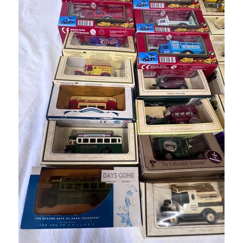 1145 - A collection of boxed diecast vehicles of mostly Days Gone, Hobby Dax Antique Lorries, Days Gone 198... 