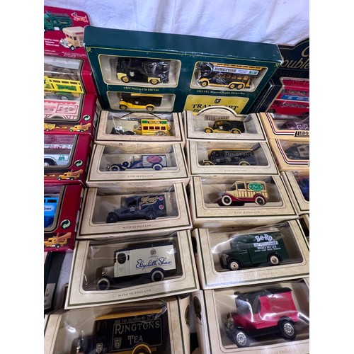 1145 - A collection of boxed diecast vehicles of mostly Days Gone, Hobby Dax Antique Lorries, Days Gone 198... 